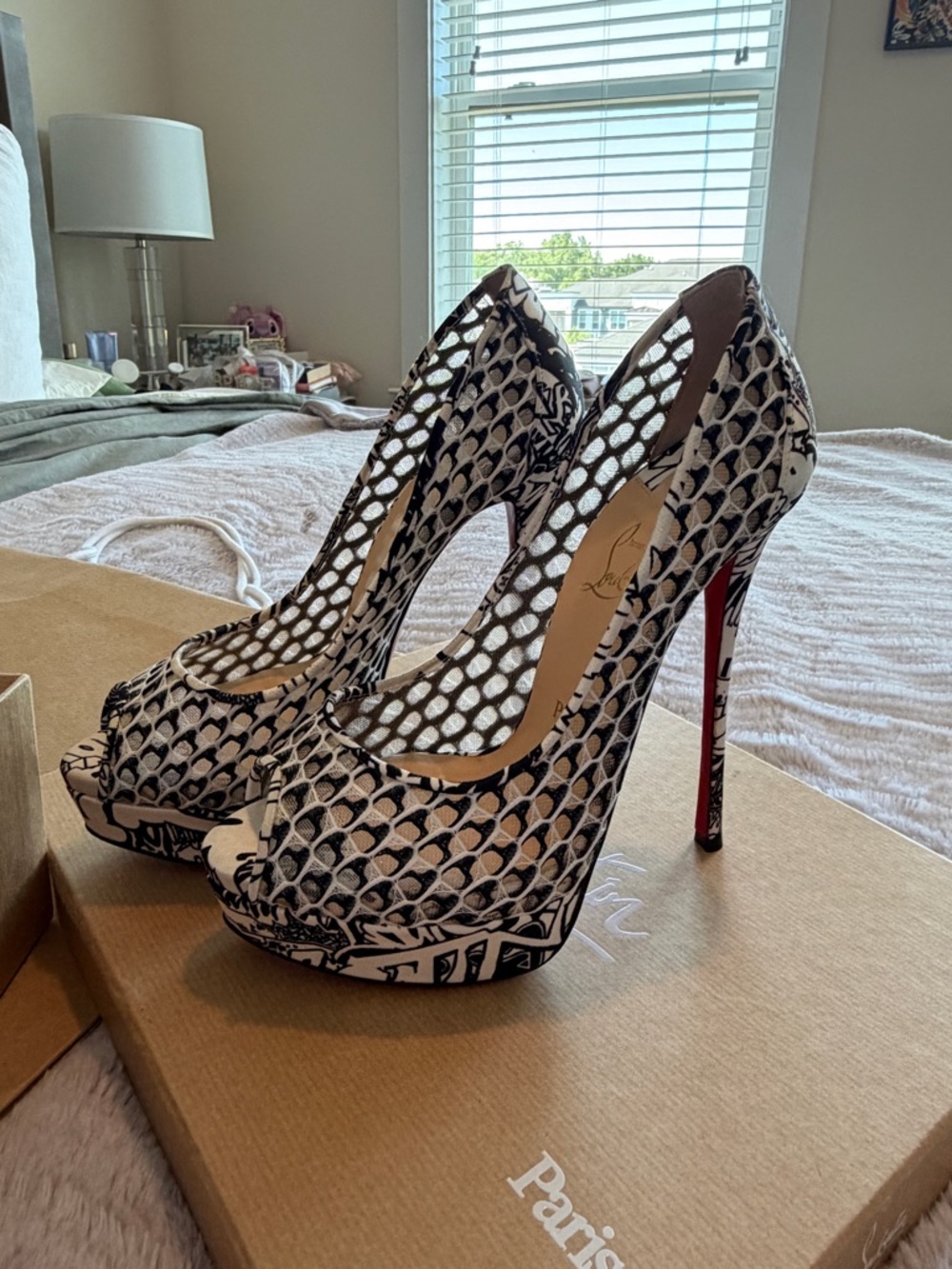 LIMITED EDITION NWB Christian Louboutin Max Fetish Peep Toe Platform Pumps 150mm - Picture 4 of 6